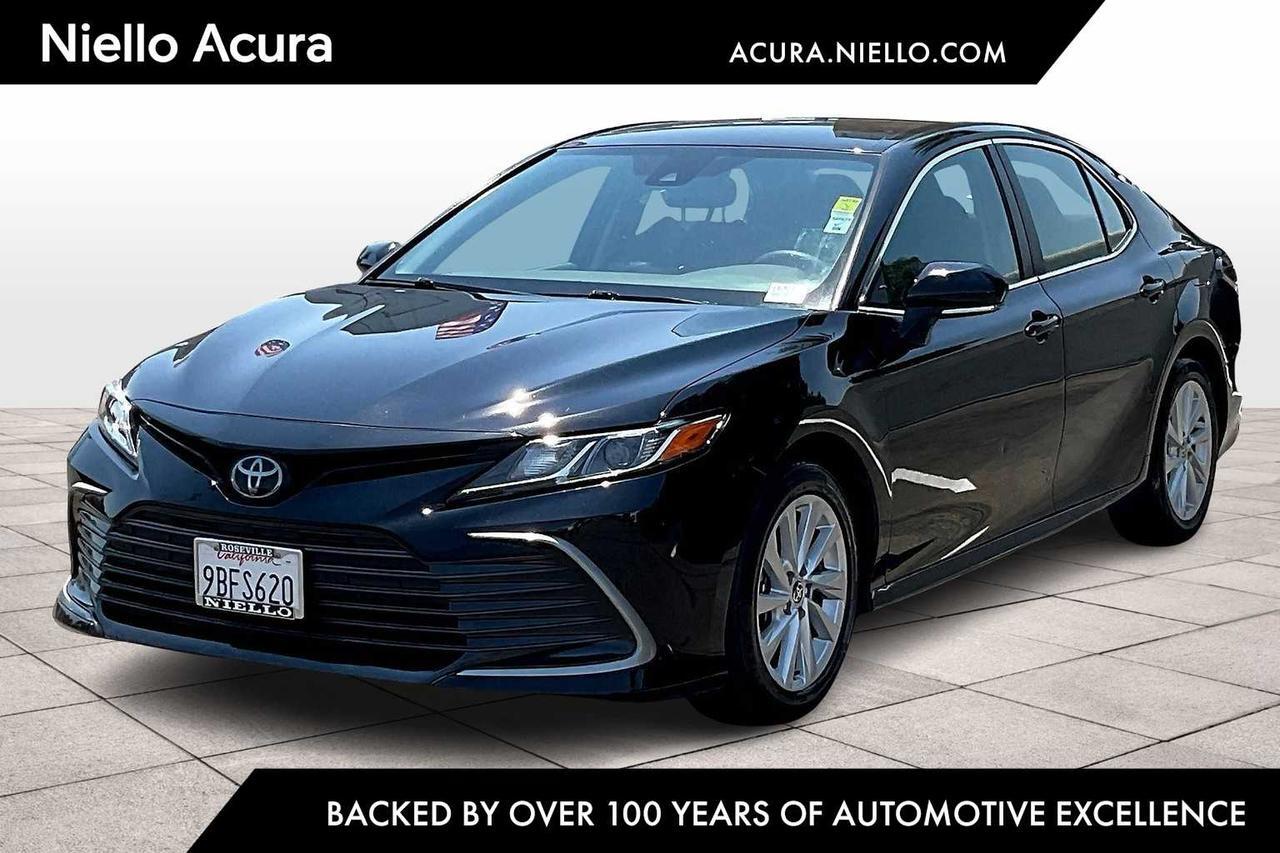 2022 Toyota Camry LE