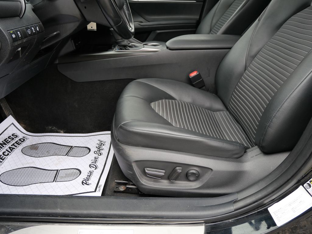2022 Toyota Camry SE Nightshade Mt Pleasant MI