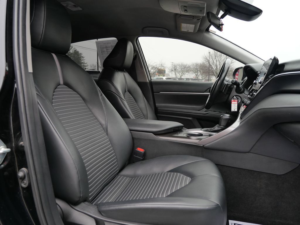 2022 Toyota Camry SE Nightshade Mt Pleasant MI