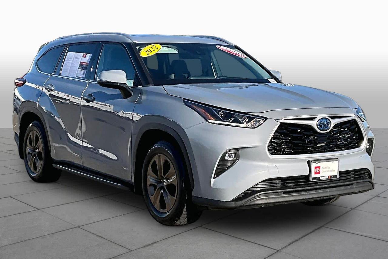 2022 Toyota Highlander Hybrid Bronze Edition 2022 Toyota Highlander Hybrid Bronze Edition