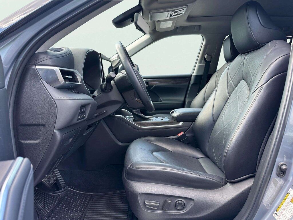 2022 Toyota Highlander Hybrid Platinum San Clemente CA 2022 Toyota Highlander Hybrid Platinum San Clemente CA