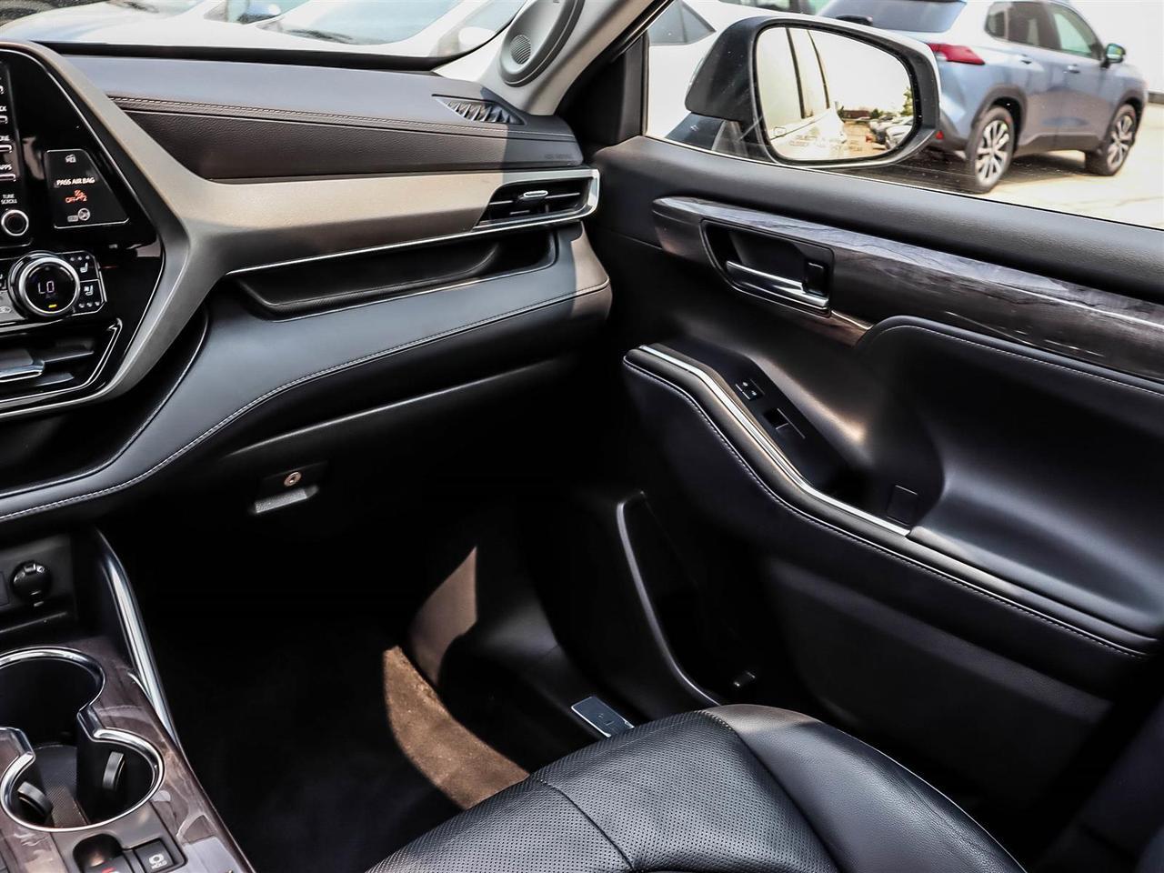 2022 Toyota Highlander Limited Mississauga ON