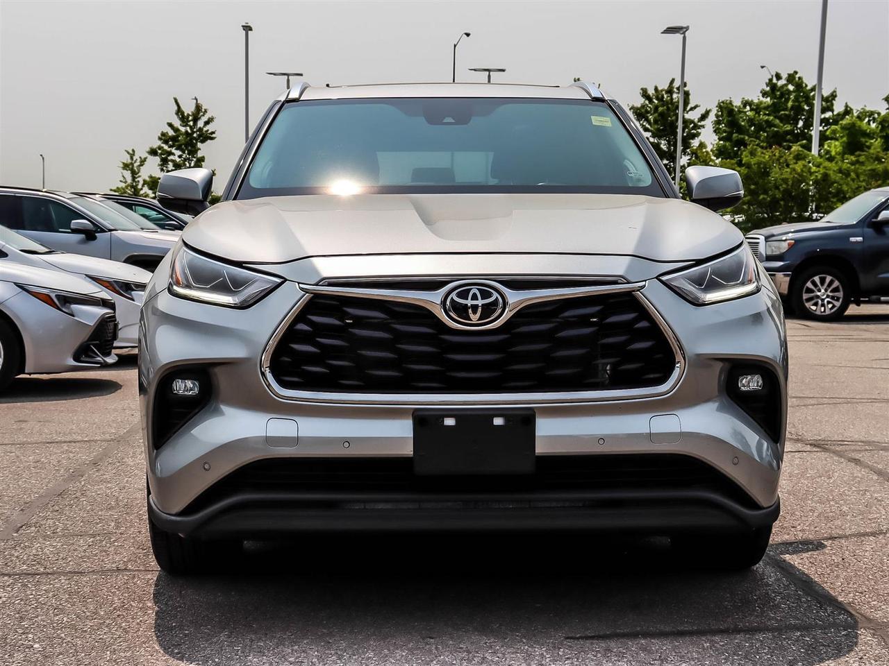 2022 Toyota Highlander Limited Mississauga ON