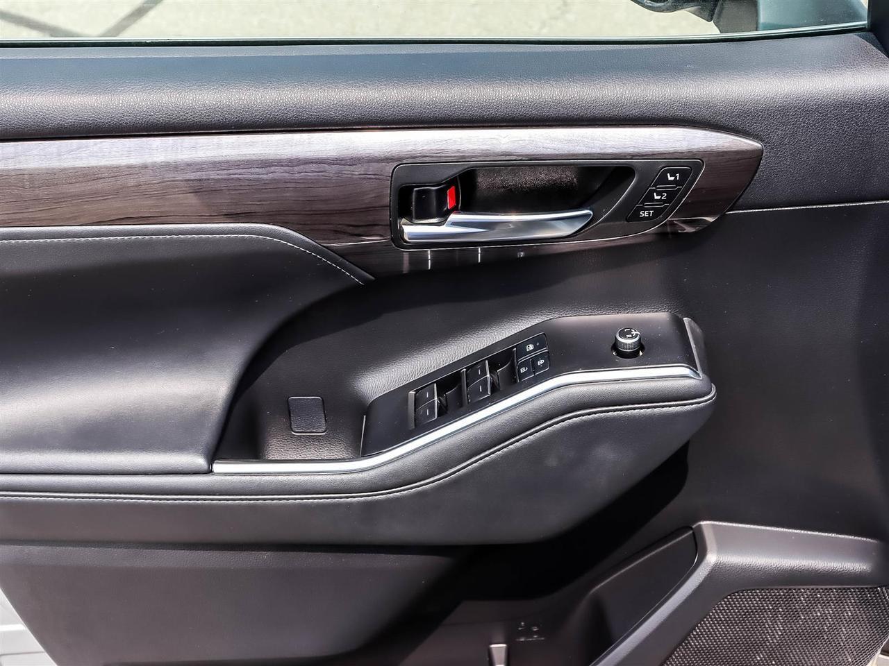 2022 Toyota Highlander Limited Mississauga ON