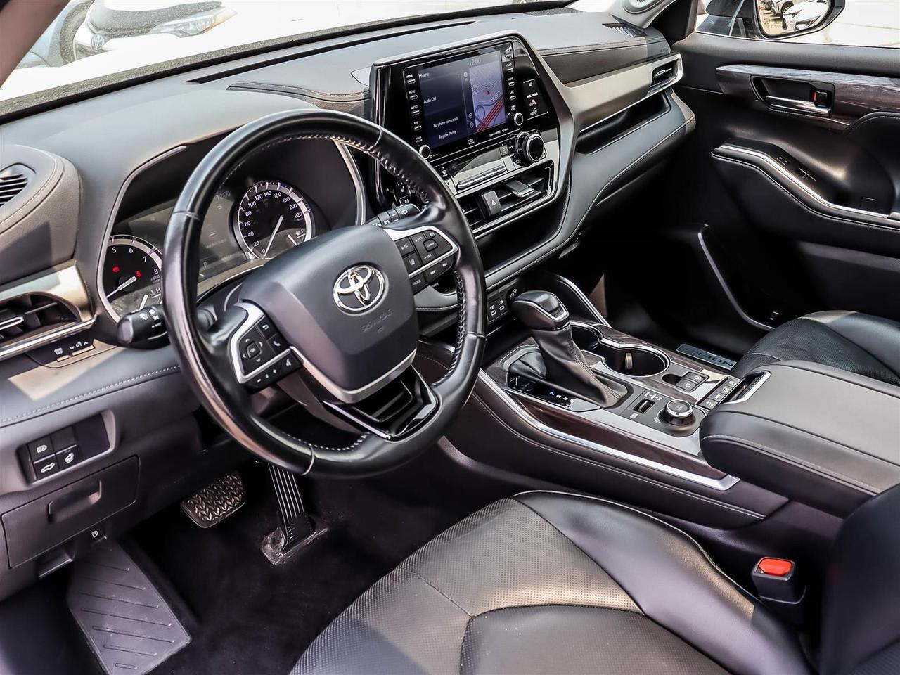 2022 Toyota Highlander Limited Mississauga ON