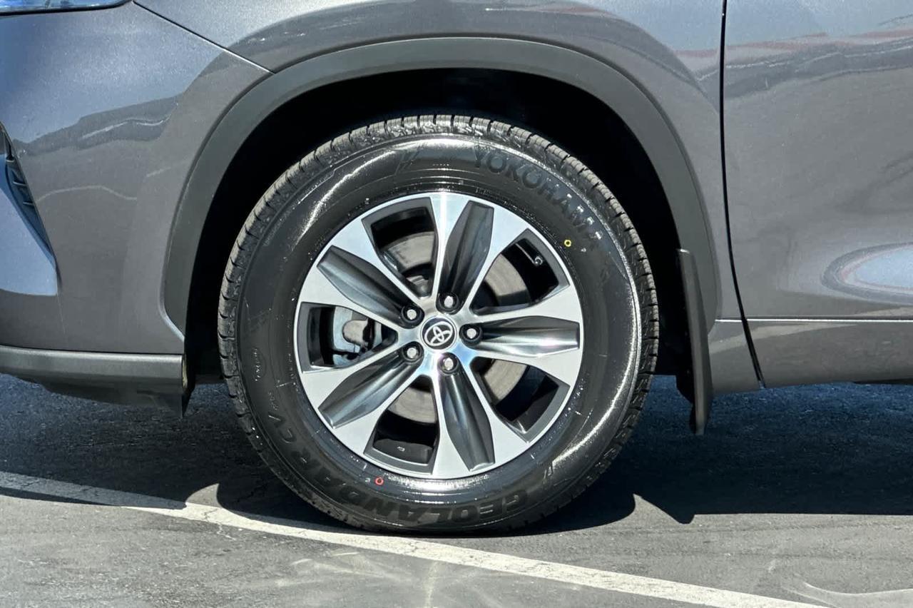 2022 Toyota Highlander XLE Roseville CA