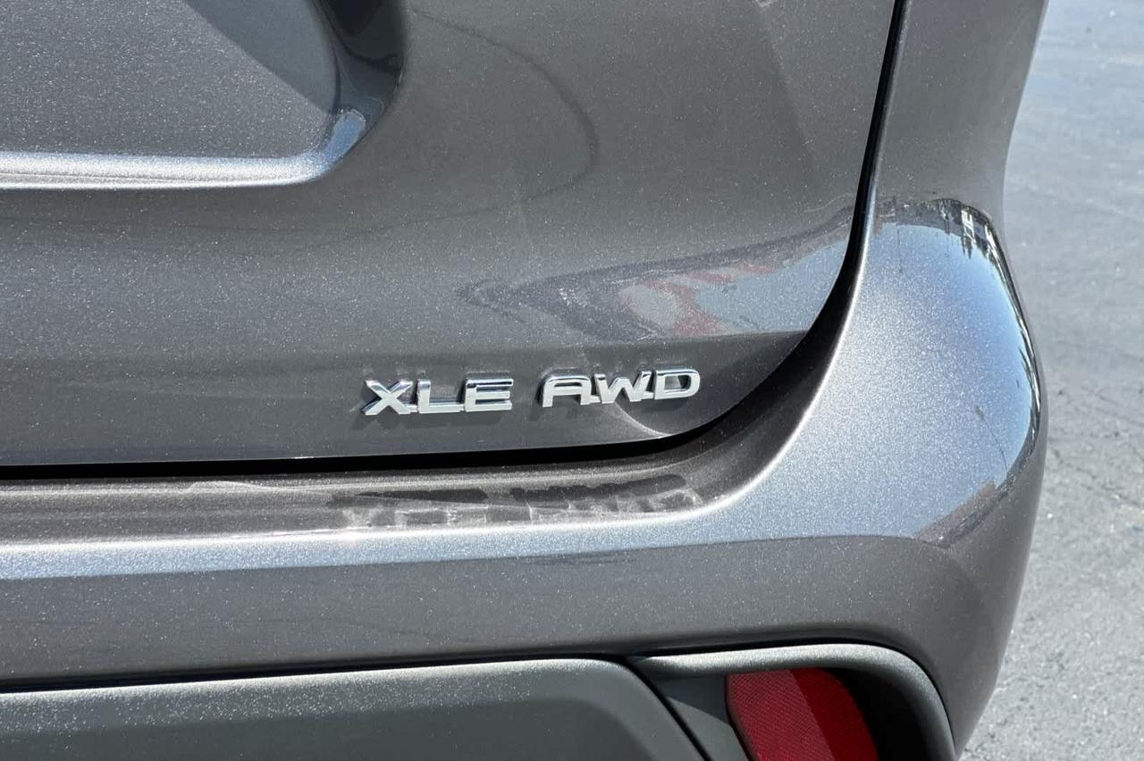 2022 Toyota Highlander XLE Roseville CA