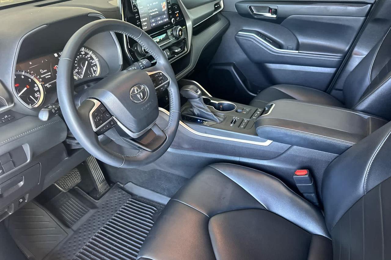 2022 Toyota Highlander XLE Roseville CA