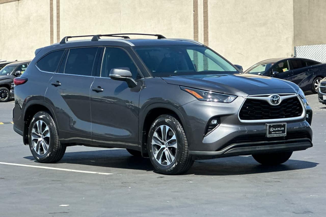 2022 Toyota Highlander XLE Roseville CA