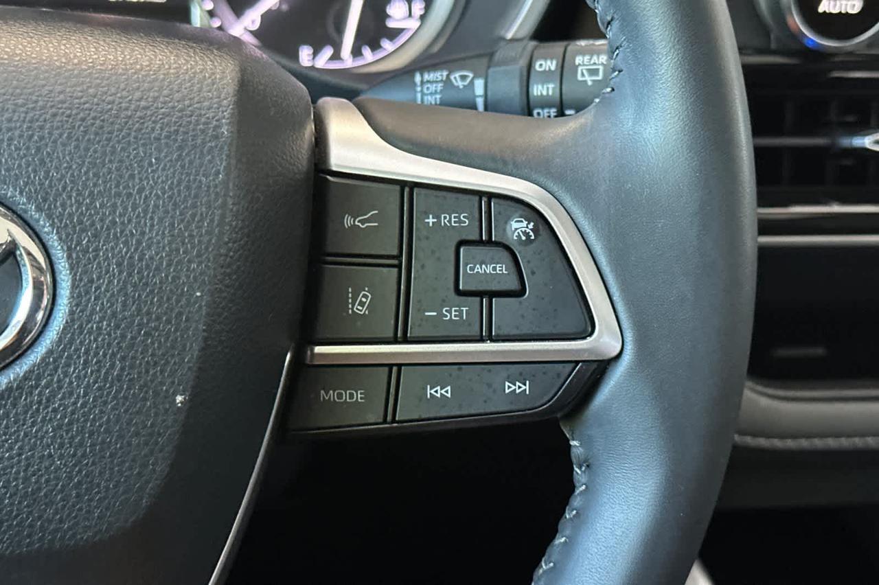 2022 Toyota Highlander XLE Roseville CA