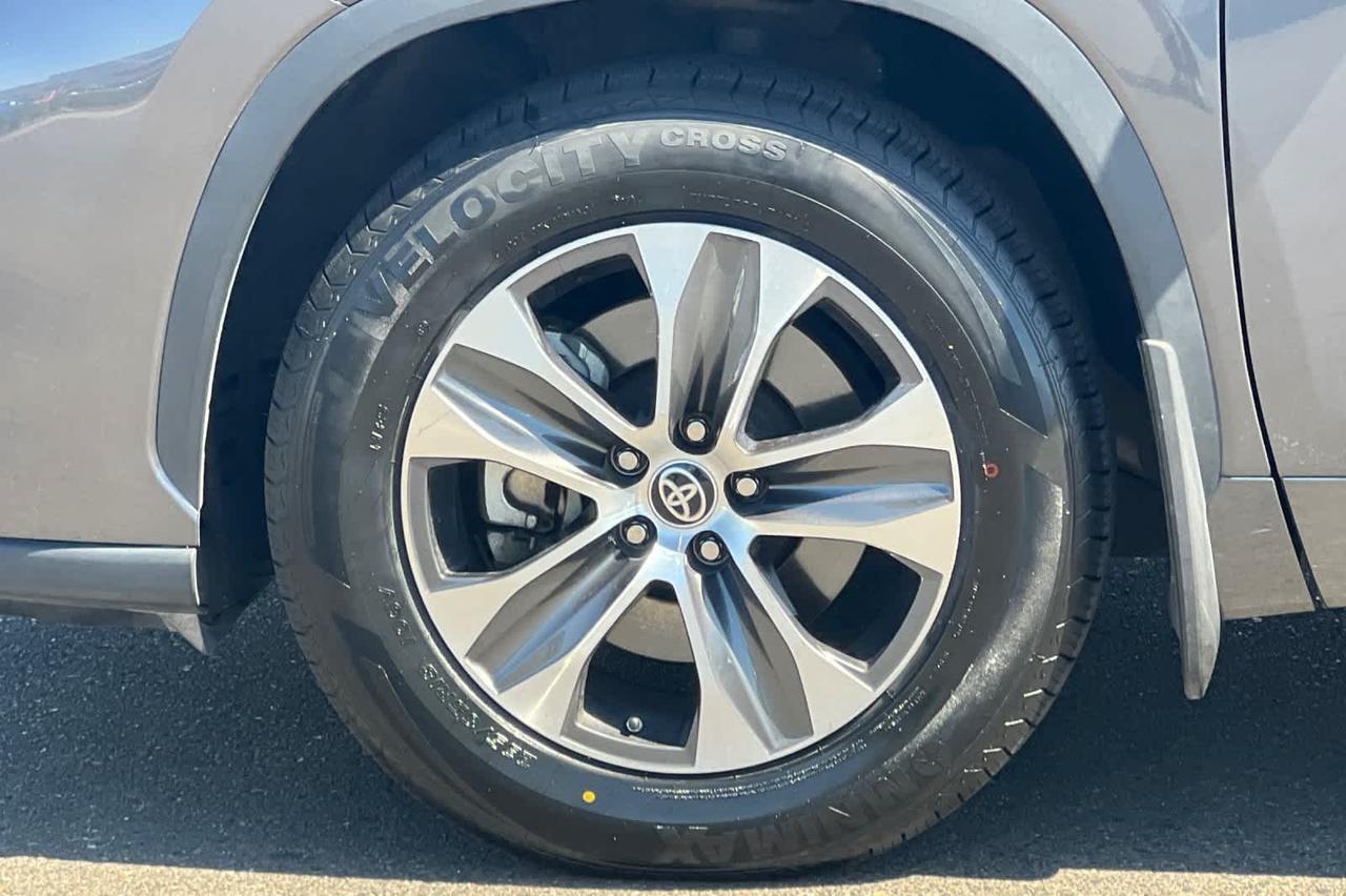 2022 Toyota Highlander XLE Roseville CA