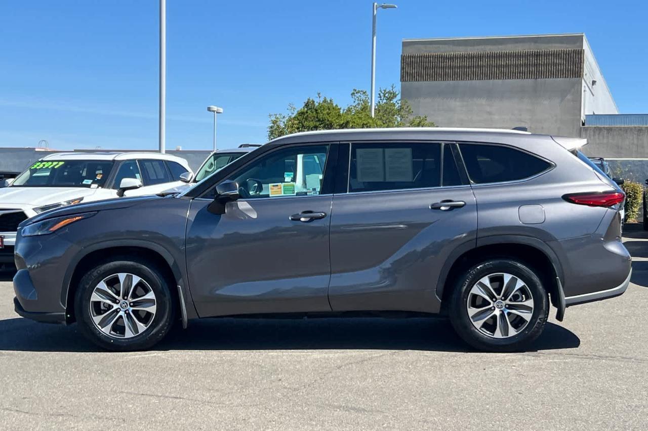2022 Toyota Highlander XLE Roseville CA