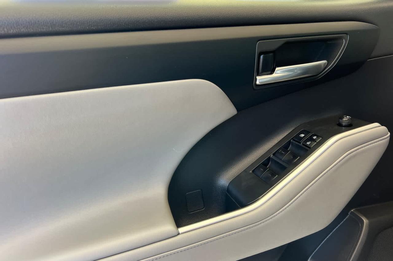 2022 Toyota Highlander XLE Roseville CA