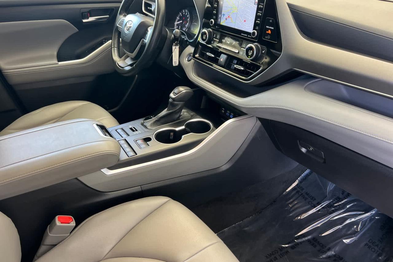 2022 Toyota Highlander XLE Roseville CA