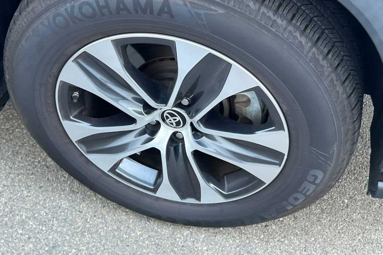 2022 Toyota Highlander XLE Roseville CA