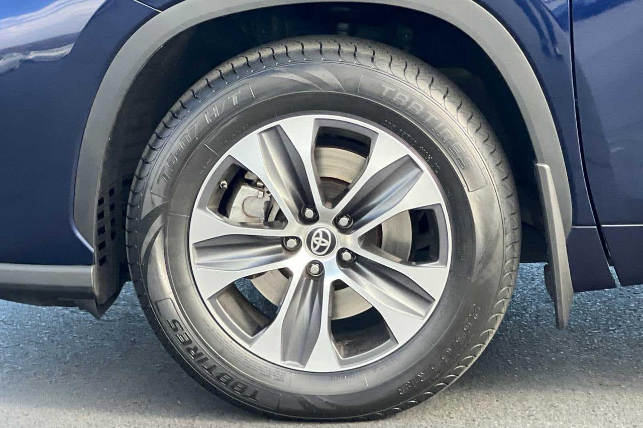 2022 Toyota Highlander XLE Roseville CA