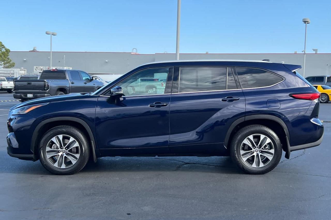 2022 Toyota Highlander XLE Roseville CA
