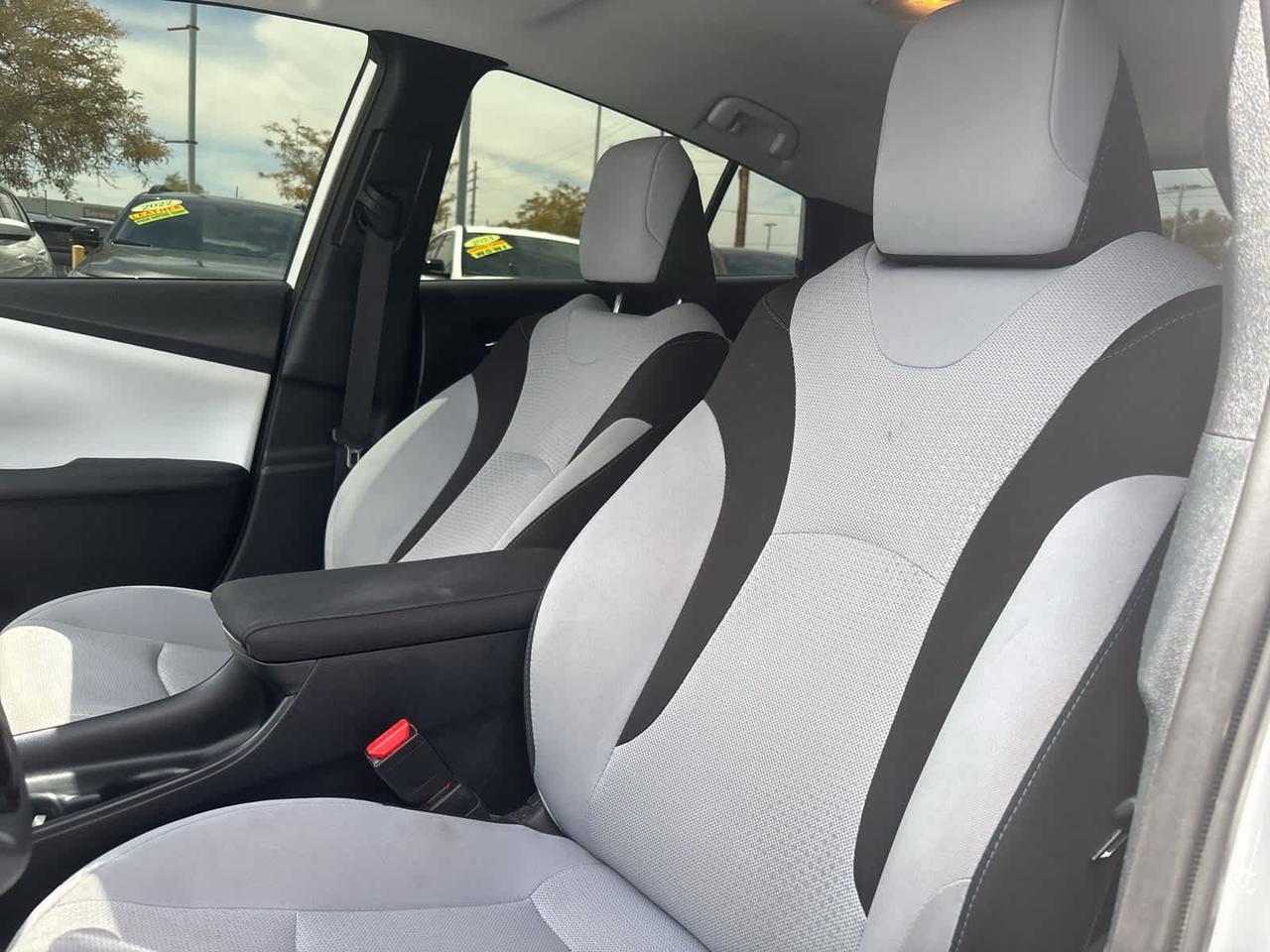 2022 Toyota Prius LE Irving TX
