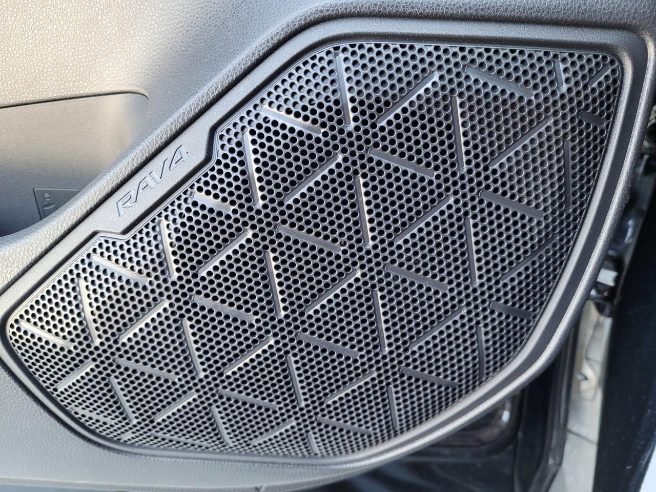 2022 Toyota RAV4 HYBRID LE Vacaville CA