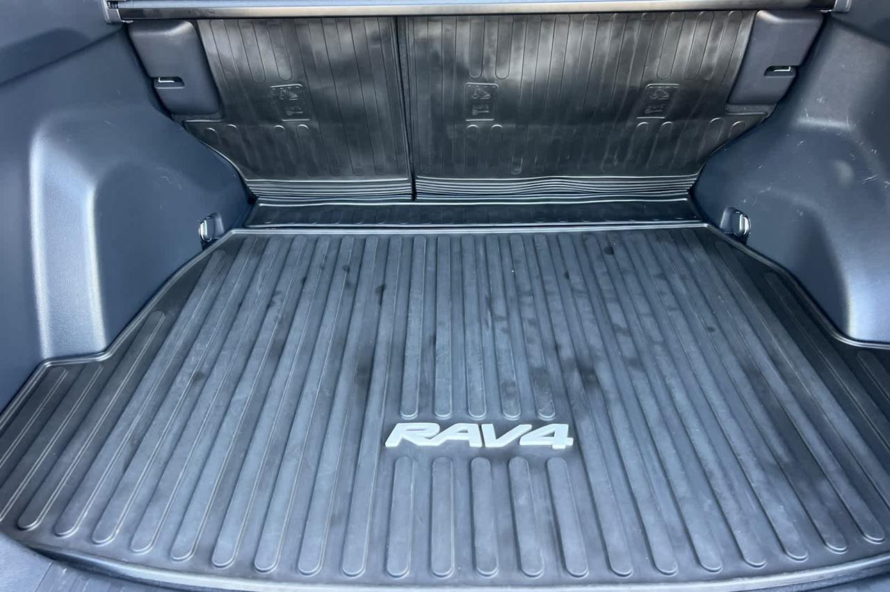2022 Toyota RAV4 Hybrid LE Roseville CA