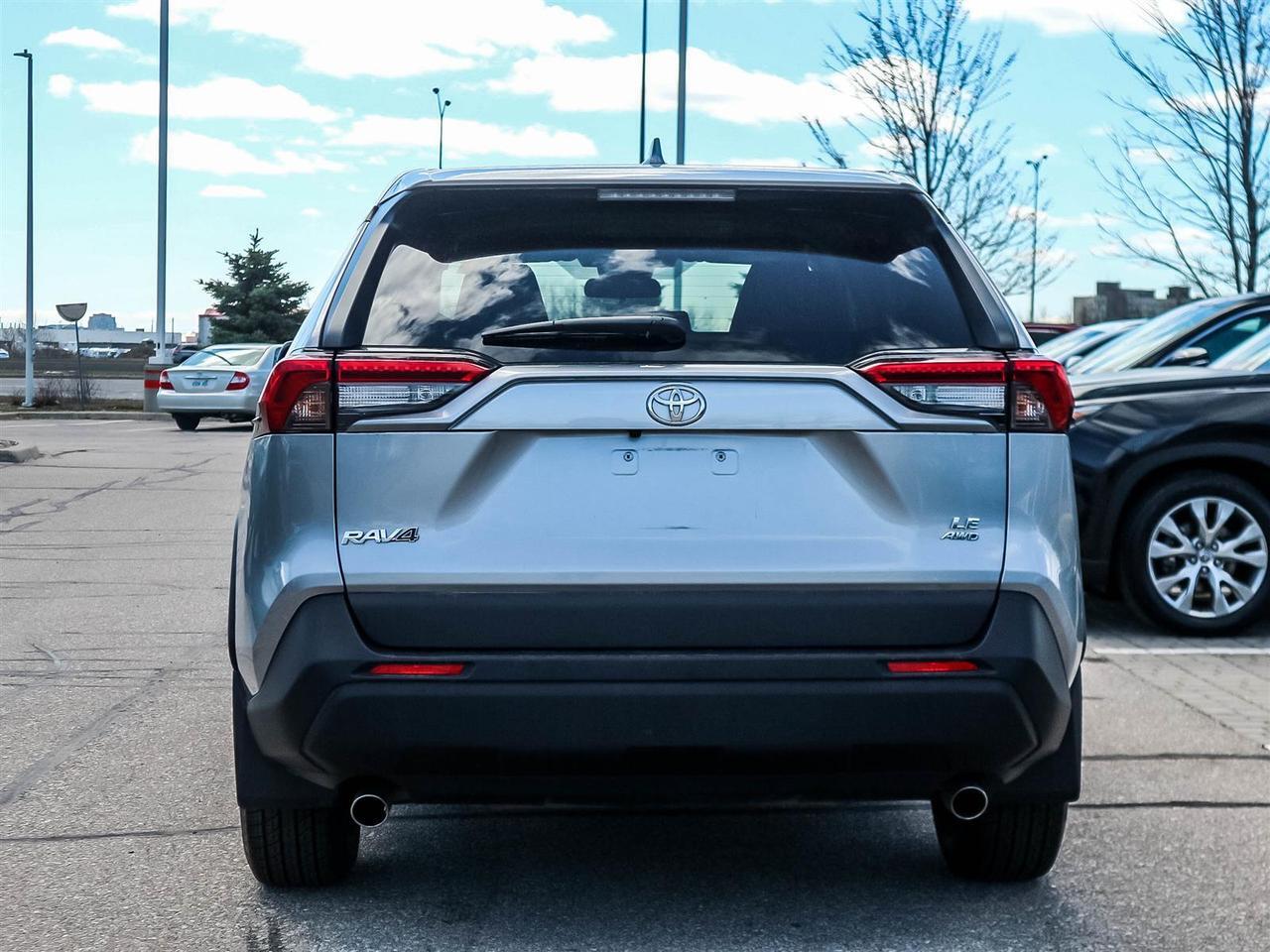 2022 Toyota RAV4 LE Mississauga ON