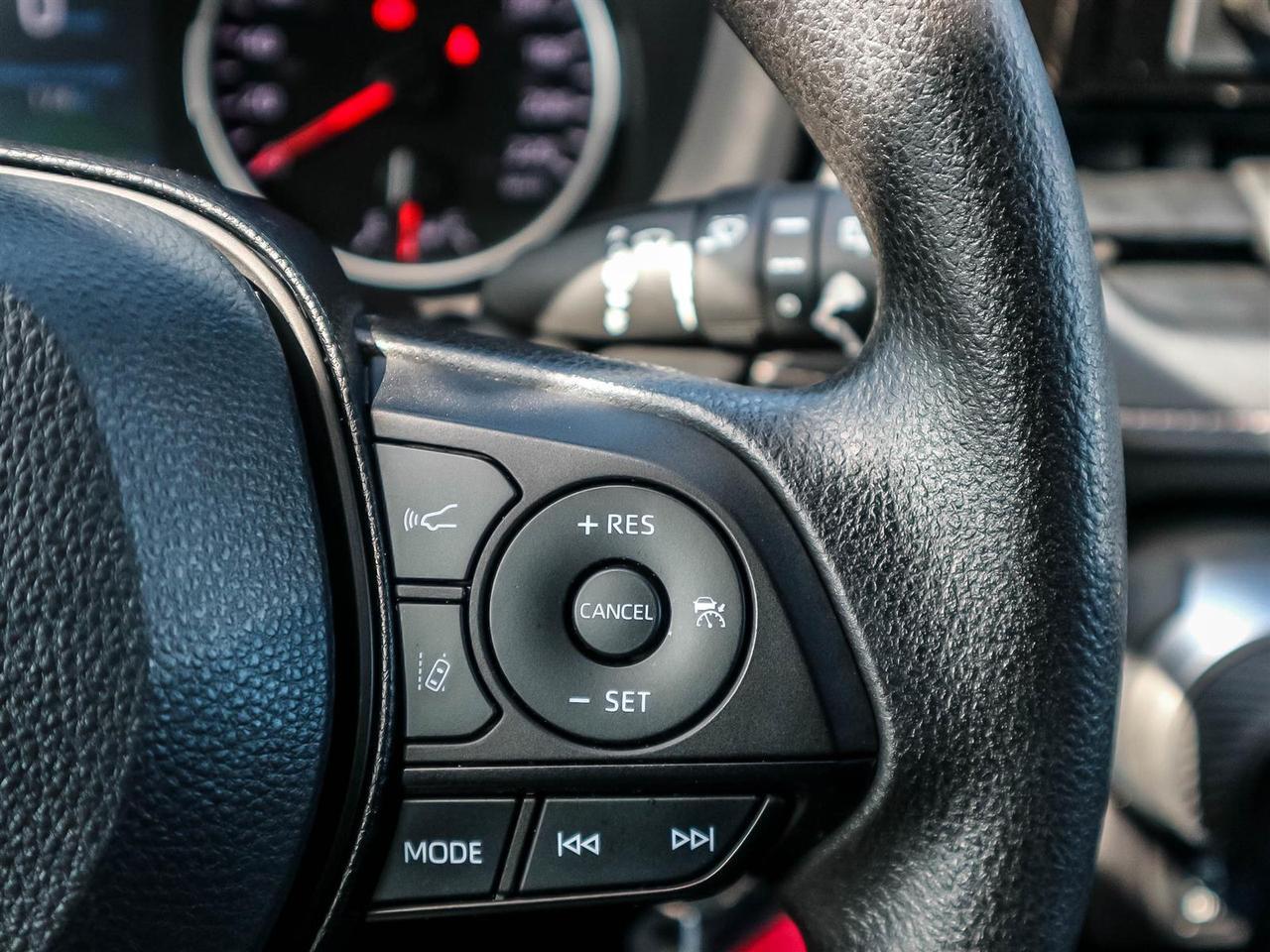 2022 Toyota RAV4 LE Mississauga ON