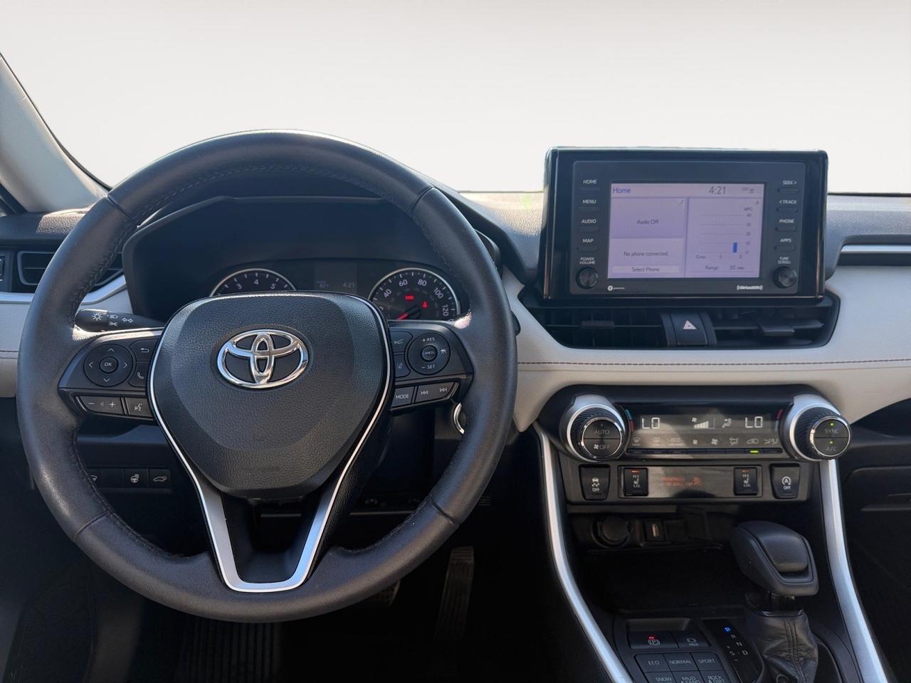 2022 Toyota RAV4 XLE, HEATED SEATS, SUNROOF, APPLE CARPLAY/ANDROID AUTO, BACKUP CAMERA, POWER MIRRORS, BLIND SPOT ALERT, KEYLESS START, POWER LIFTGATE, CLEAN CARFAX, ONLY 1 OWNER, THIS TOYOTA IS SURE TO GET YOU WHERE YOU NEED TO BE! Norfolk VA 2022 Toyota RAV4 XLE, HEATED SEATS, SUNROOF, APPLE CARPLAY/ANDROID AUTO, BACKUP CAMERA, POWER MIRRORS, BLIND SPOT ALERT, KEYLESS START, POWER LIFTGATE, CLEAN CARFAX, ONLY 1 OWNER, THIS TOYOTA IS SURE TO GET YOU WHERE YOU NEED TO BE! Norfolk VA