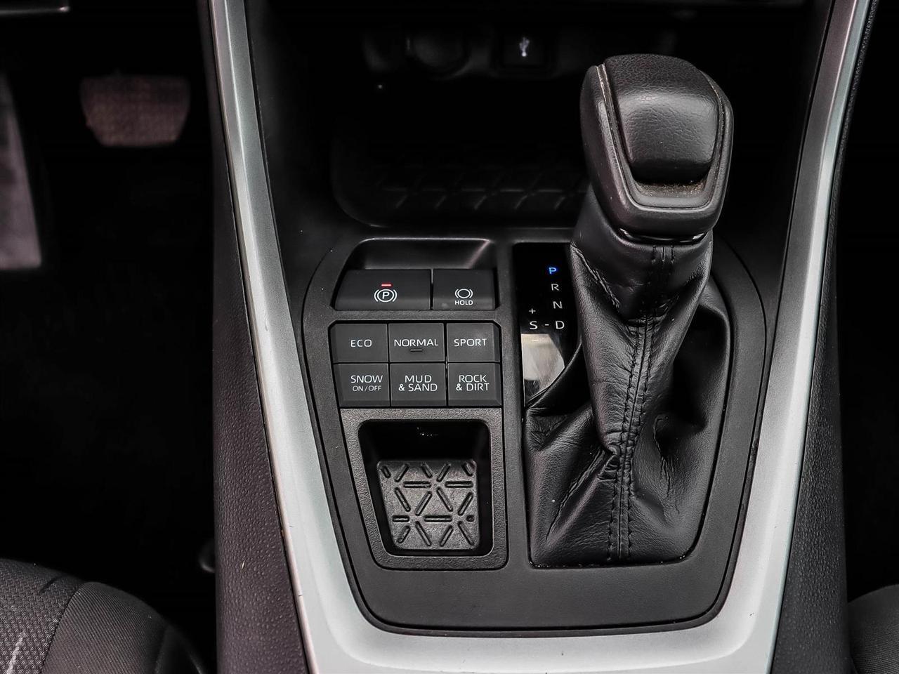 2022 Toyota RAV4 XLE Mississauga ON