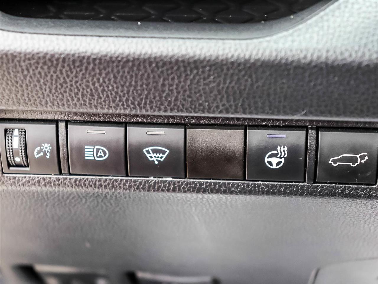 2022 Toyota RAV4 XLE Mississauga ON