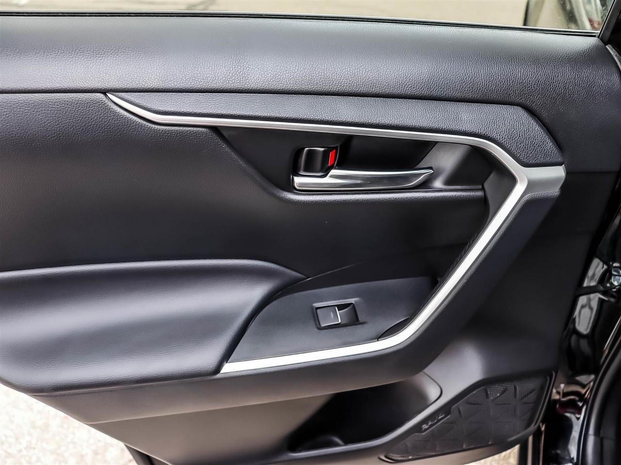 2022 Toyota RAV4 XLE Mississauga ON