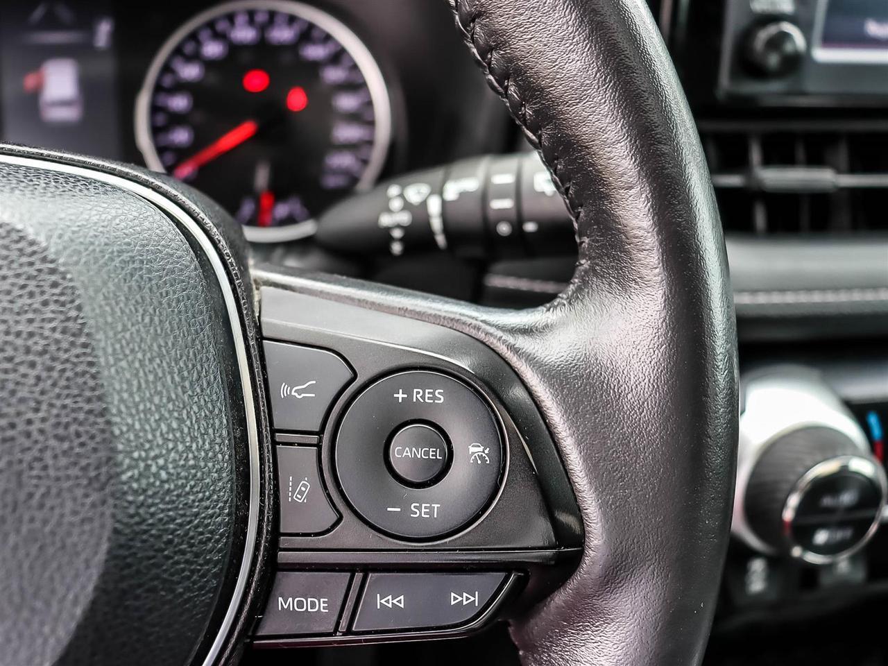 2022 Toyota RAV4 XLE Mississauga ON