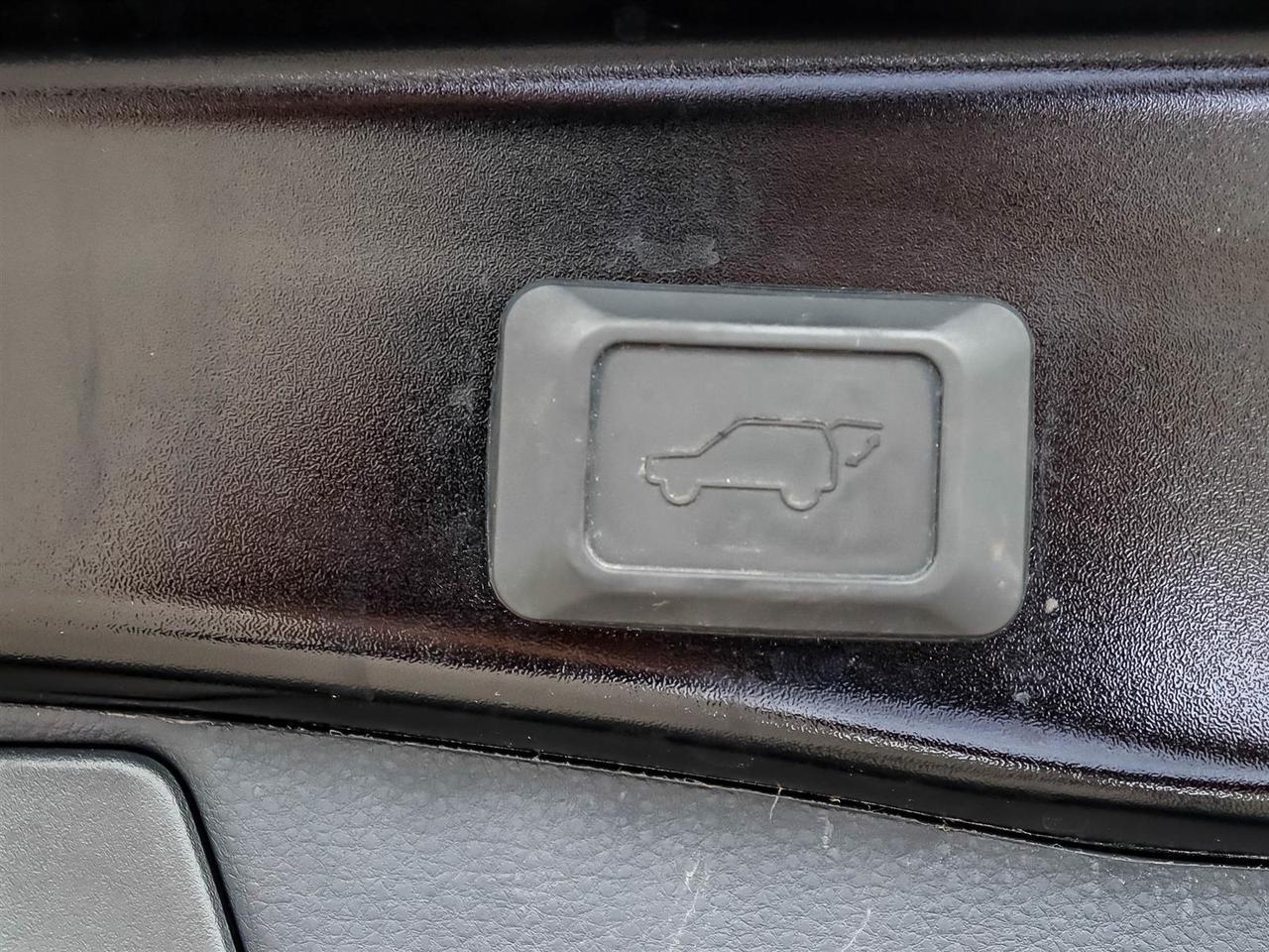 2022 Toyota RAV4 XLE Mississauga ON