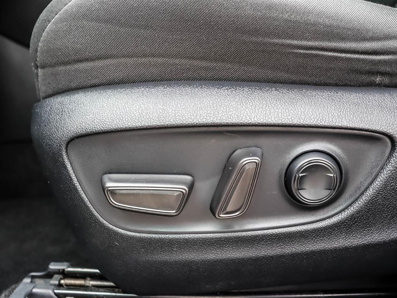 2022 Toyota RAV4 XLE Mississauga ON