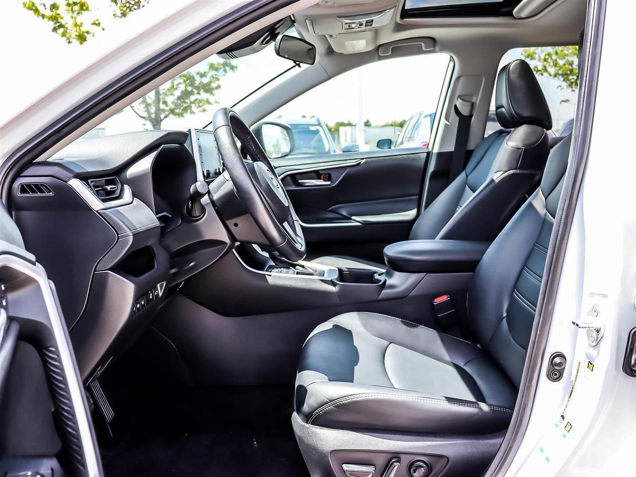 2022 Toyota RAV4 XLE Mississauga ON