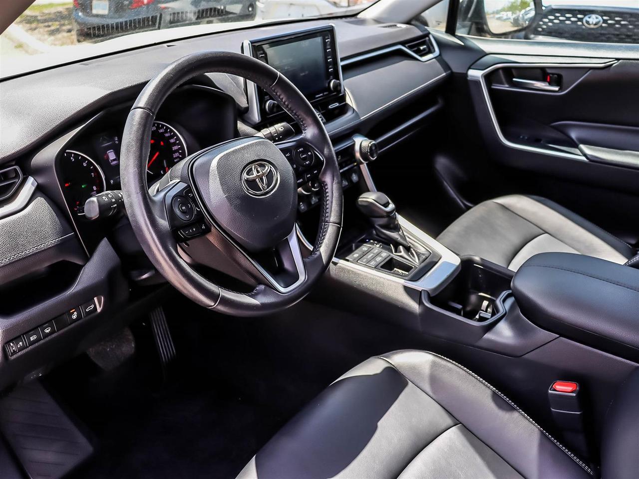 2022 Toyota RAV4 XLE Mississauga ON