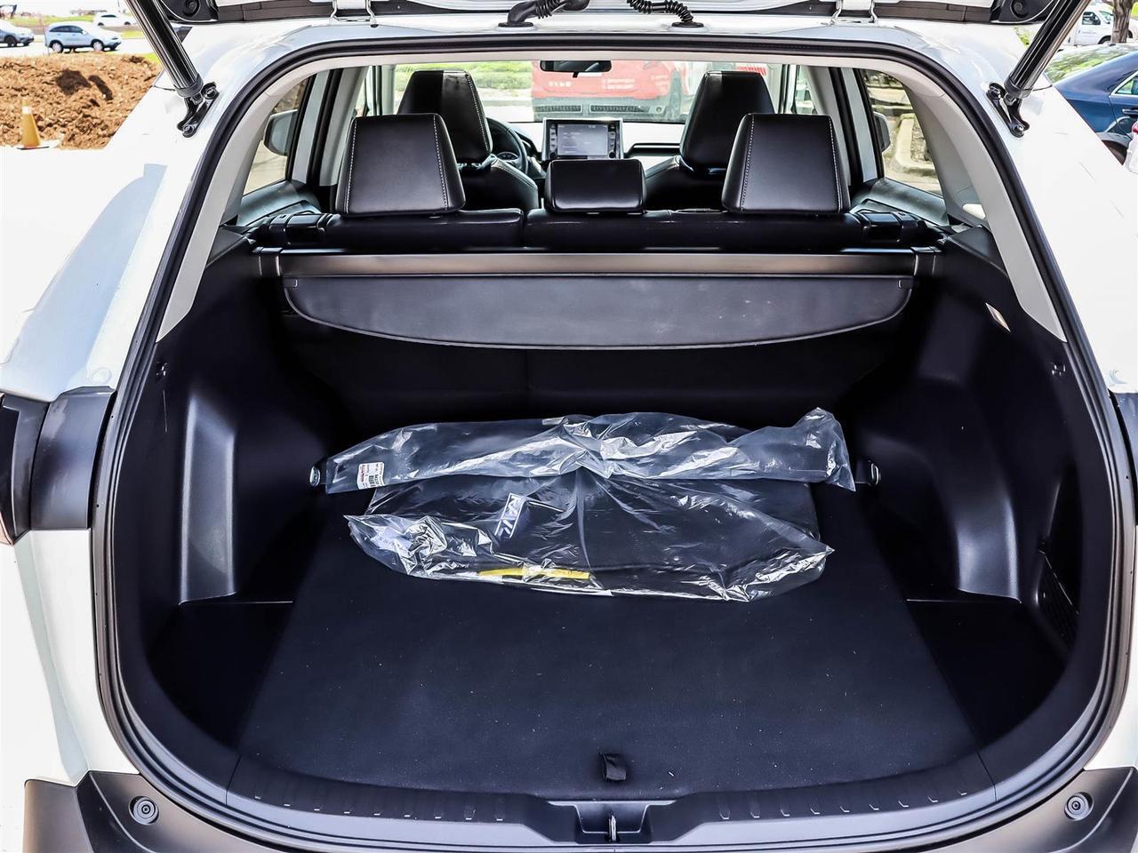 2022 Toyota RAV4 XLE Mississauga ON