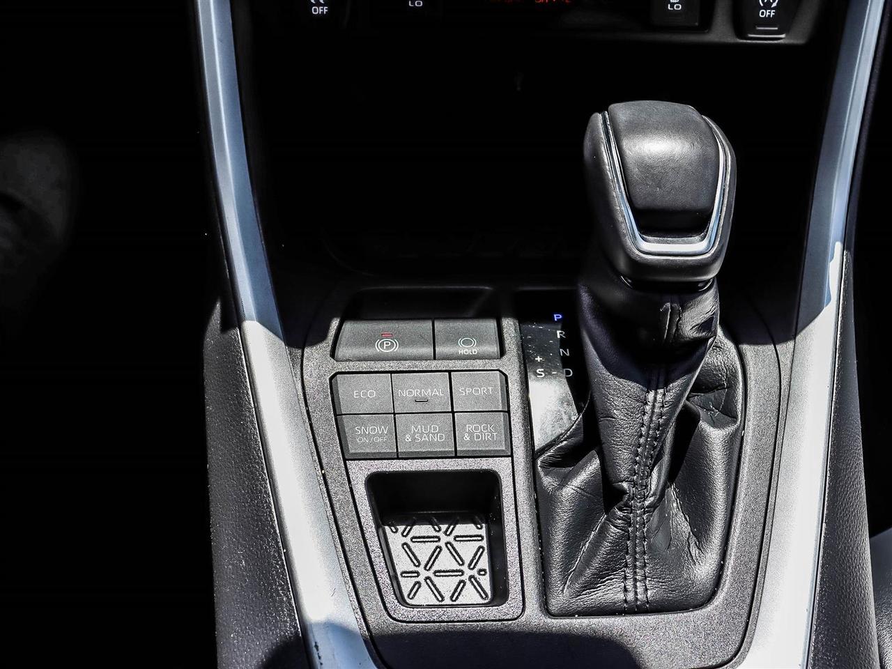 2022 Toyota RAV4 XLE Mississauga ON