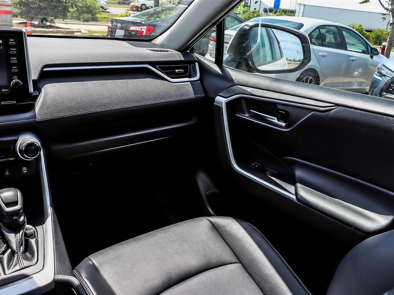 2022 Toyota RAV4 XLE Mississauga ON