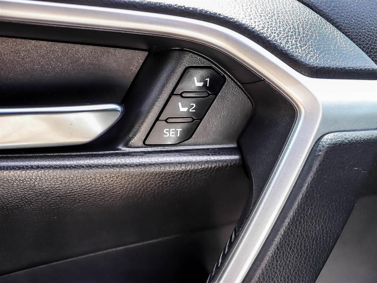 2022 Toyota RAV4 XLE Mississauga ON