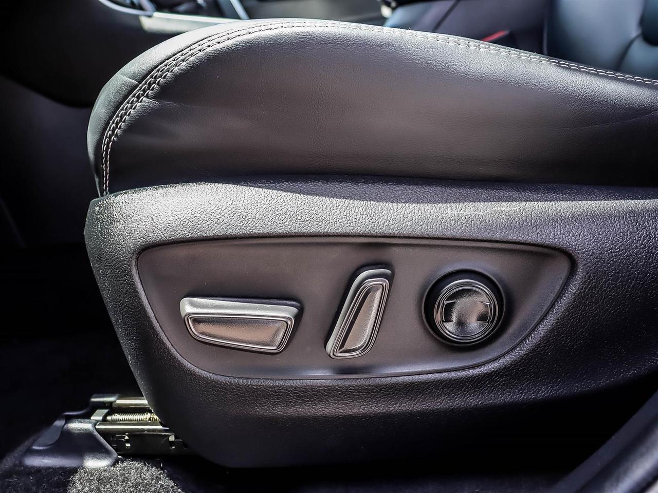 2022 Toyota RAV4 XLE Mississauga ON