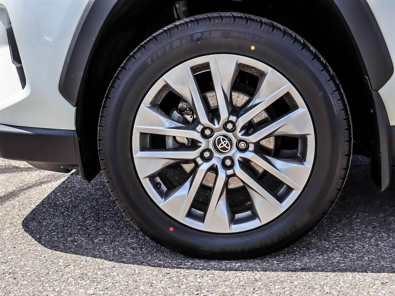 2022 Toyota RAV4 XLE Mississauga ON