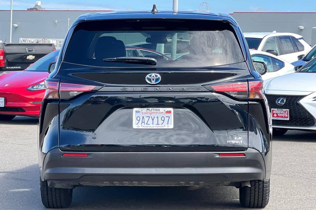 2022 Toyota Sienna LE Roseville CA