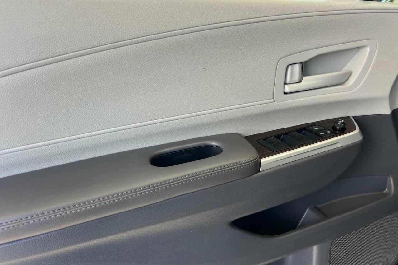2022 Toyota Sienna LE Roseville CA
