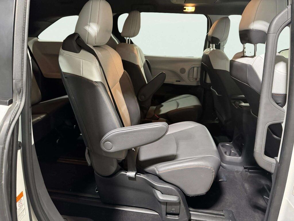 2022 Toyota Sienna Limited San Clemente CA