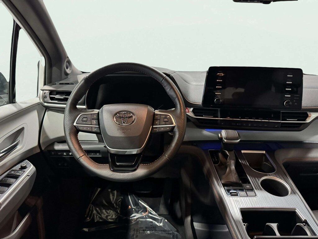 2022 Toyota Sienna Limited San Clemente CA