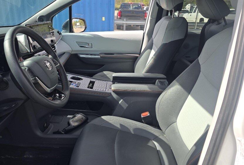 2022 Toyota Sienna Limited San Clemente CA