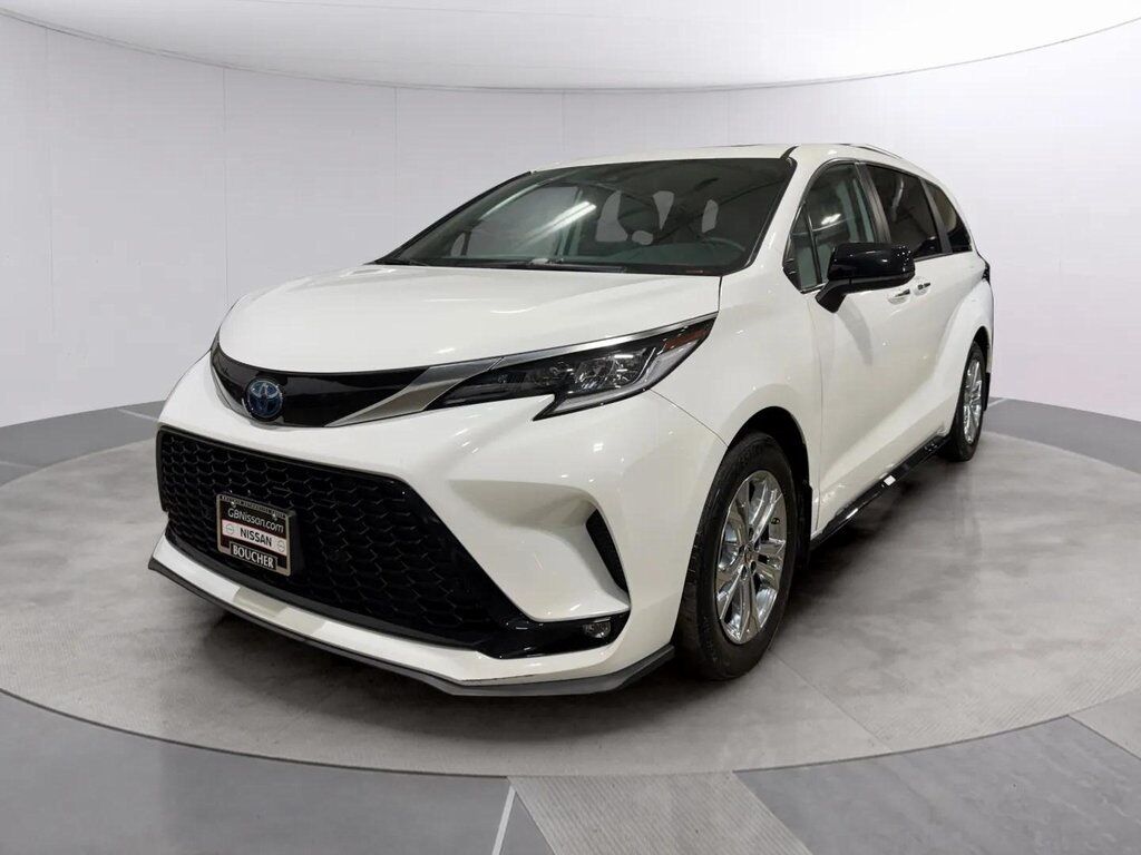2022 Toyota Sienna Limited San Clemente CA