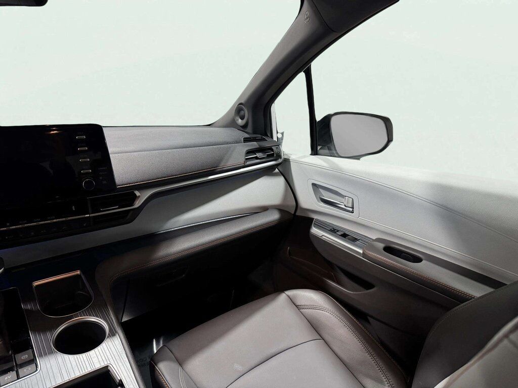 2022 Toyota Sienna Limited San Clemente CA