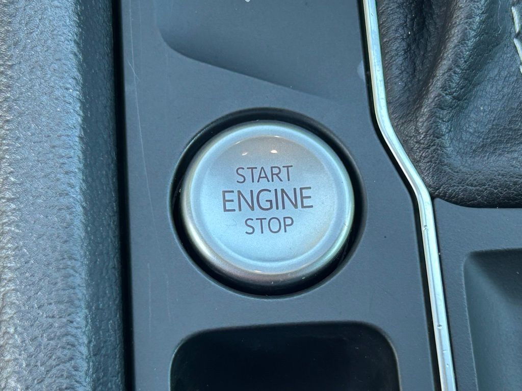 2022 Volkswagen Atlas 3.6L V6 SE w/Technology Tampa FL