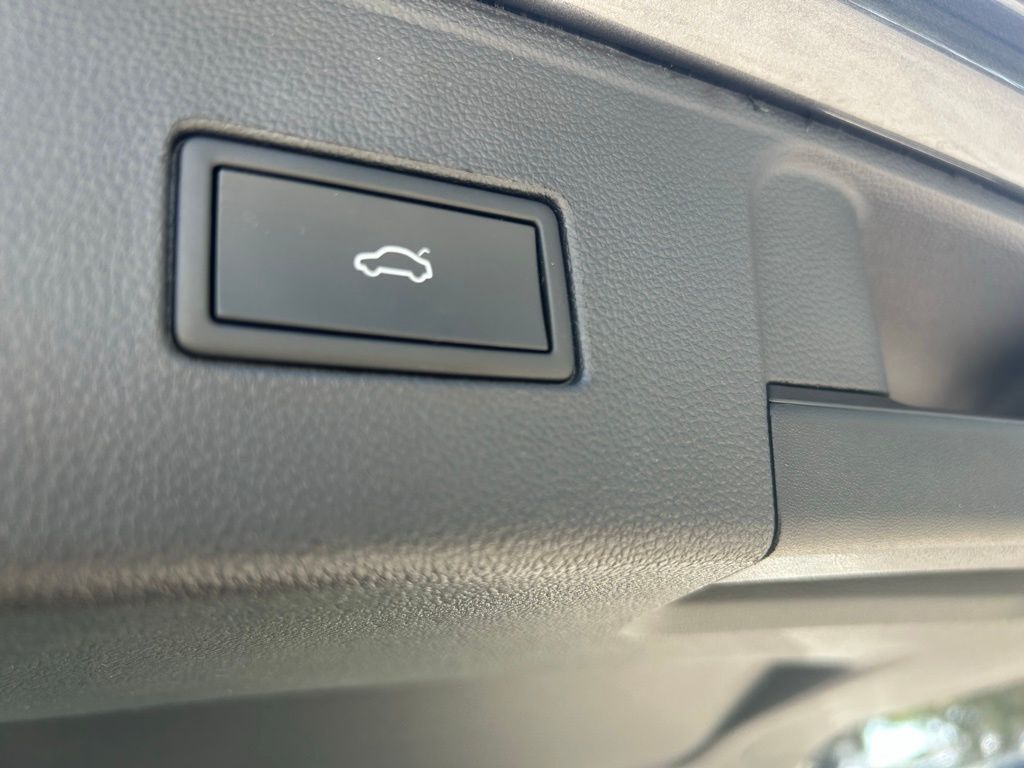 2022 Volkswagen Atlas 3.6L V6 SE w/Technology Tampa FL